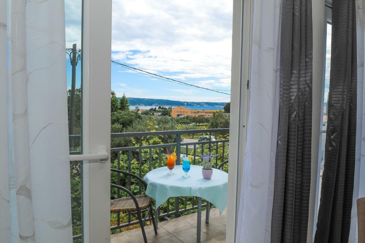 Apartment Petar Kastela Exterior photo